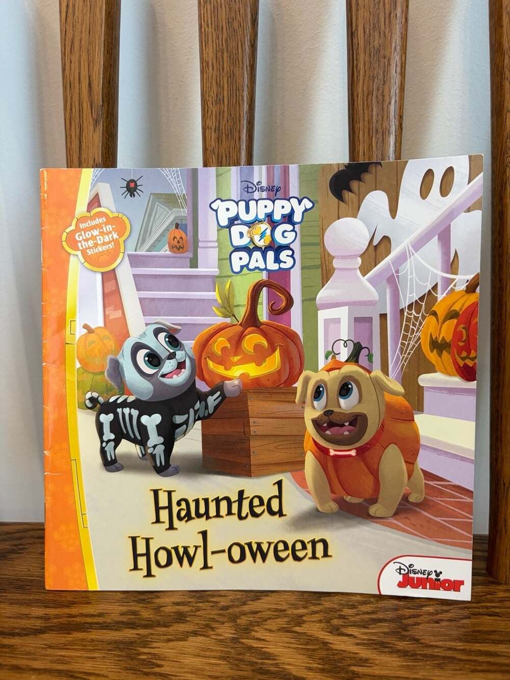 Disney Puppy Dog Pals: Haunted Howl-Oween with Glow-in-the-Dark Stickers